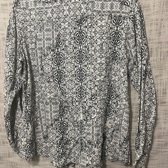 Foxcroft neutral print blouse, no iron shirt - Picture 2 of 7